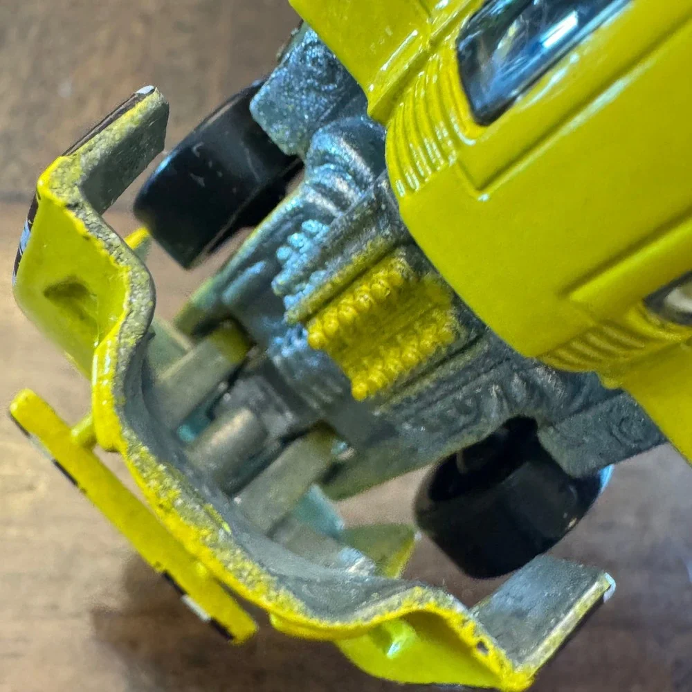 Hot Wheels Sol-Aire CX4 Race Car Yellow 1983 Vintage Diecast Opening Engine